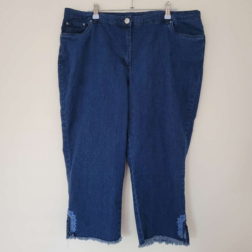 RUBY RD. Petite Artsy Embroidered‎ Cropped Denim Jean Pant 16P